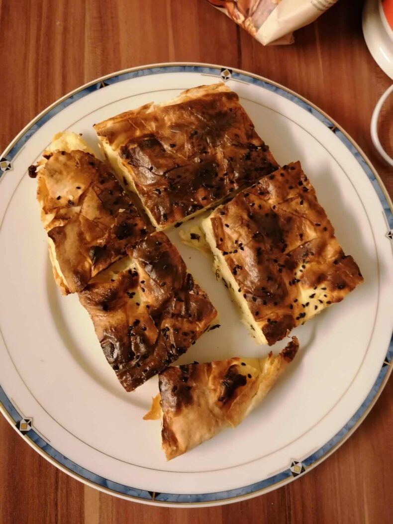 Börek-mit-Käsefüllung